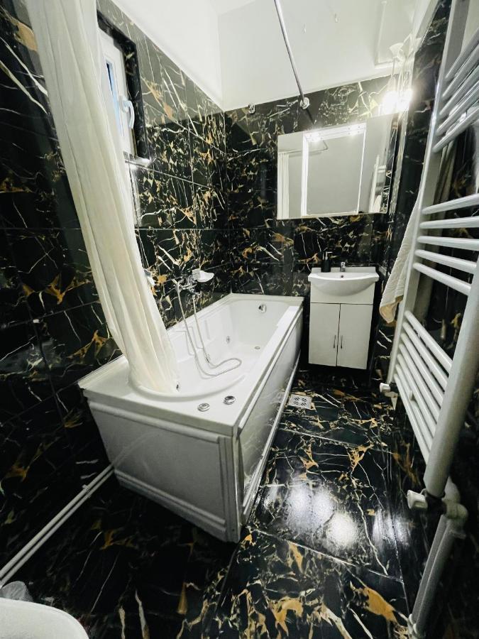 Vila Cris Apartments ナボダリ エクステリア 写真